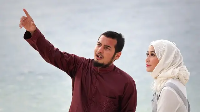 [Bintang] Boy Hamzah dan Rina Amalia