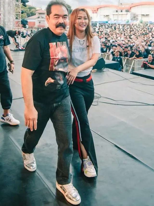 Hampir 28 Tahun Bersama, Ini Momen Inul Daratista Ajak Adam Suseno Manggung