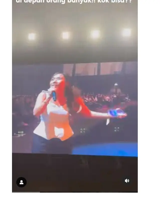 6 Potret Cherly Juno Nonton Konser David Foster, Diajak Nyanyi Bareng