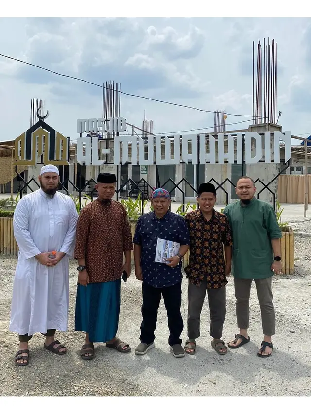 6 Potret Vespa Babe Cabita Terjual Dilelang Rp212 Juta, Hasilnya untuk Bangun Masjid