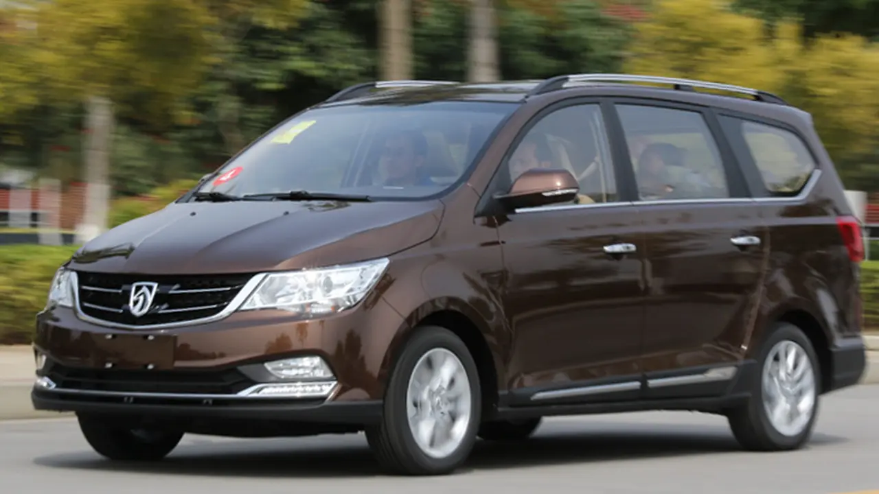 Wuling Baojun 730