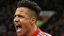 Namun penurunan kebugaran dirasakan Alexis saat membela Arsenal. Hal tersebut ditenggarai Alexis terlalu memforsir dirinya berhubungan dengan pacarnya saat itu, Laia Grassi. (AFP/Lindsey Parnaby)