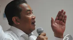 Kepala BNN, Anang Iskandar menjelaskan tentang bahaya narkoba dalam diskusi 'Ancaman Narkoba di Kota Metropolitan', Jakarta, Kamis (30/10/2014). (Liputan6.com/Johan Tallo)