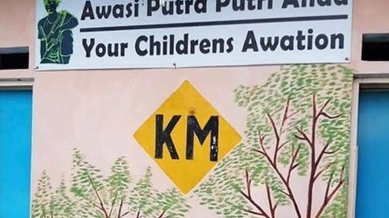 pengumuman bahasa inggris ngaco