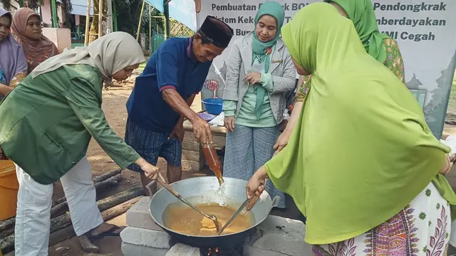 Tim dosen dan mahasiswa UPN Veteran Jakarta melaksanakan pengabdian masyarakat di Desa Lebak Parahyangan, Baduy, Banten.