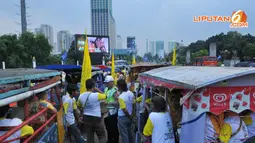 [FOTO] Tak Sesuai Aturan, Polisi Tertibkan Peserta Kampanye