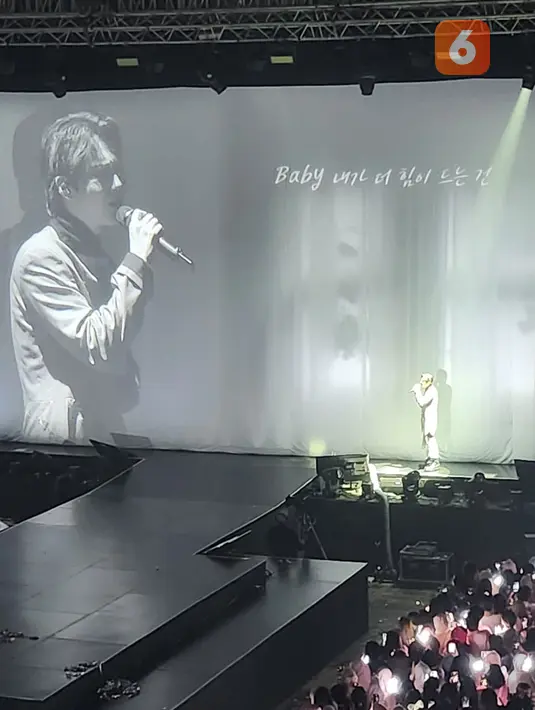 Suho mengucapkan terima kasih kepada semua pihak yang terlibat dalam menyukseskan konser solonya. (Foto: Zulfa Ayu Sundari/ Liputan6.com)