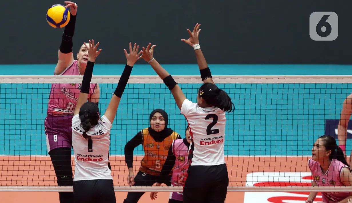 Jakarta Popsivo Polwan memastikan meraih peringkat ketiga putri Proliga 2024. (Liputan6.com/Helmi Fithriansyah)