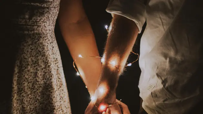 Hal-Hal Sederhana yang Bisa Membuat Pasangan Merasa Aman dan Dicintai