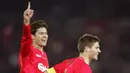 Xabi Alonso - Pemain asal Spanyol ini merupakan duet maut Steven Gerrard di lini tengah Liverpool. Kombinasi keduanya berhasil mempersembahkan trofi Liga Champions 2005 yang populer dengan sebutan The Miracle of Istanbul. (AFP/ Kazuhiro Nogi)