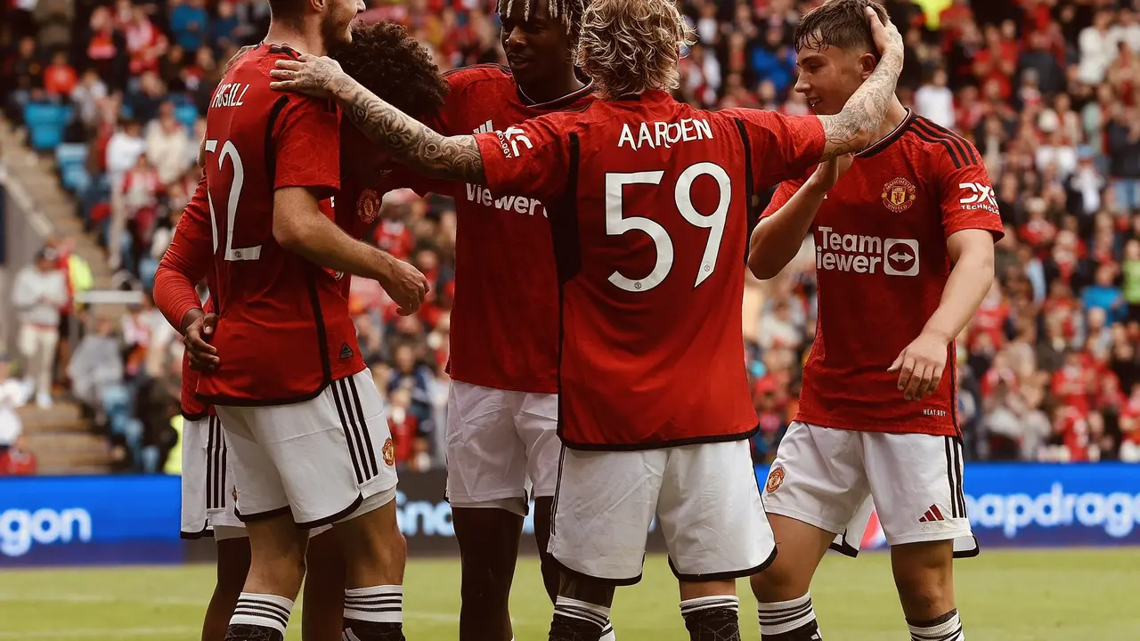 Manchester United Vs Leeds United
