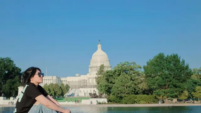 Via Vallen liburan di Amerika Serikat bareng Chevra Yolandi (Foto: instagram via vallen)