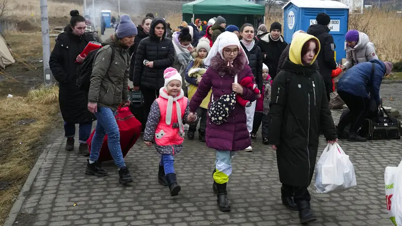 FOTO: Pengungsi Ukraina Berdatangan di Perbatasan Polandia