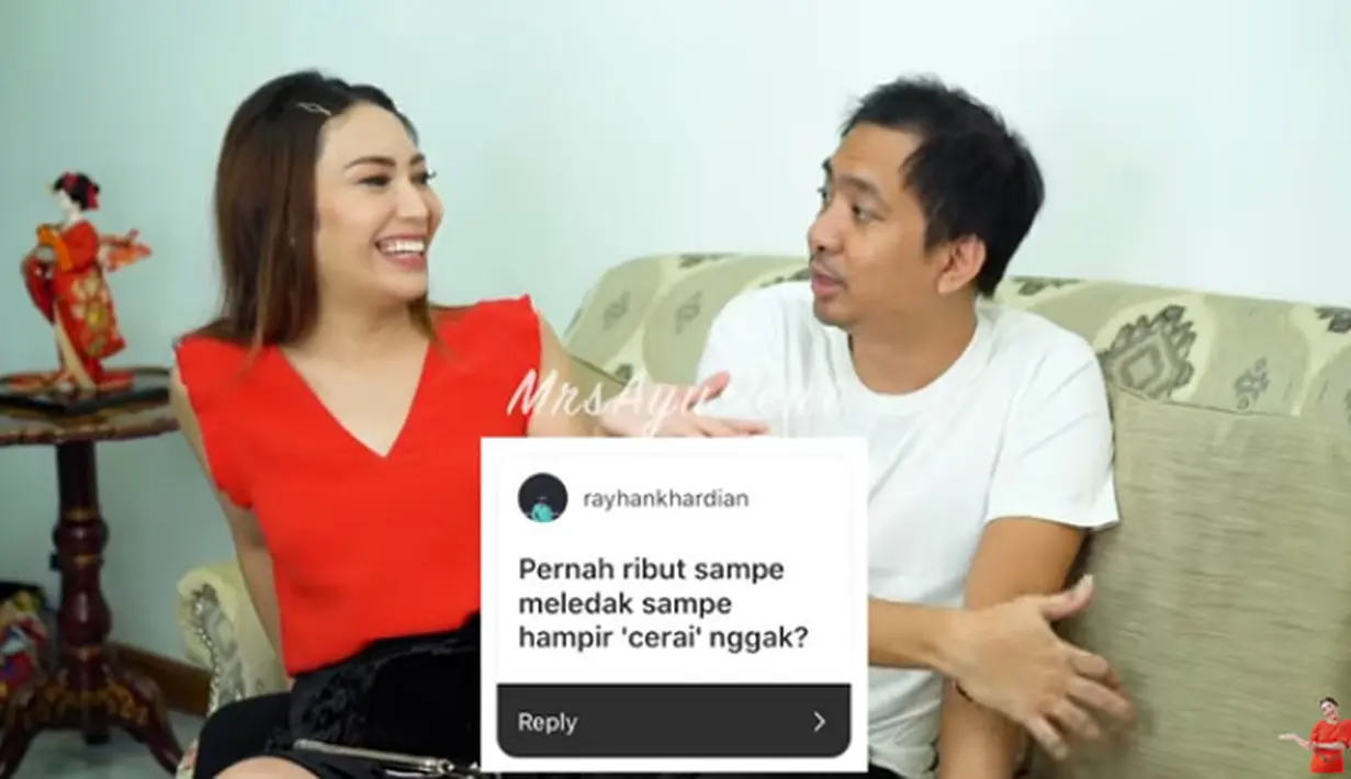 Ayu Dewi dan Regi Datau (Youtube/MrsAyuDewi)