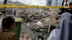 Garis polisi terpasang di lokasi kebakaran di Jalan Tanah Abang 5 RT 003,004/RW 003, Petojo Selatan, Gambir, Jakarta Pusat, Senin (27/2/2023). Badan Penanggulangan Bencana Daerah (BPBD) DKI Jakarta mengatakan per pukul 07.00 WIB sebanyak 20 jiwa mengungsi akibat kebakaran tersebut. (Liputan6.com/Faizal Fanani)