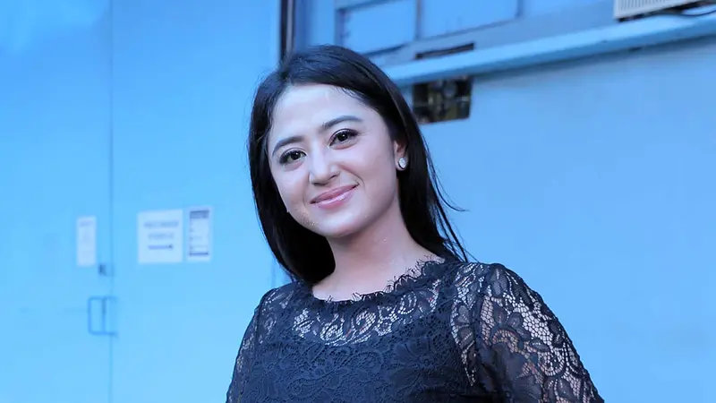 Video Bokep Dewi Persik - Konfirmasi Pihak Dewi Perssik Soal Konten Porno di Akun Instagram -  Entertainment Fimela.com