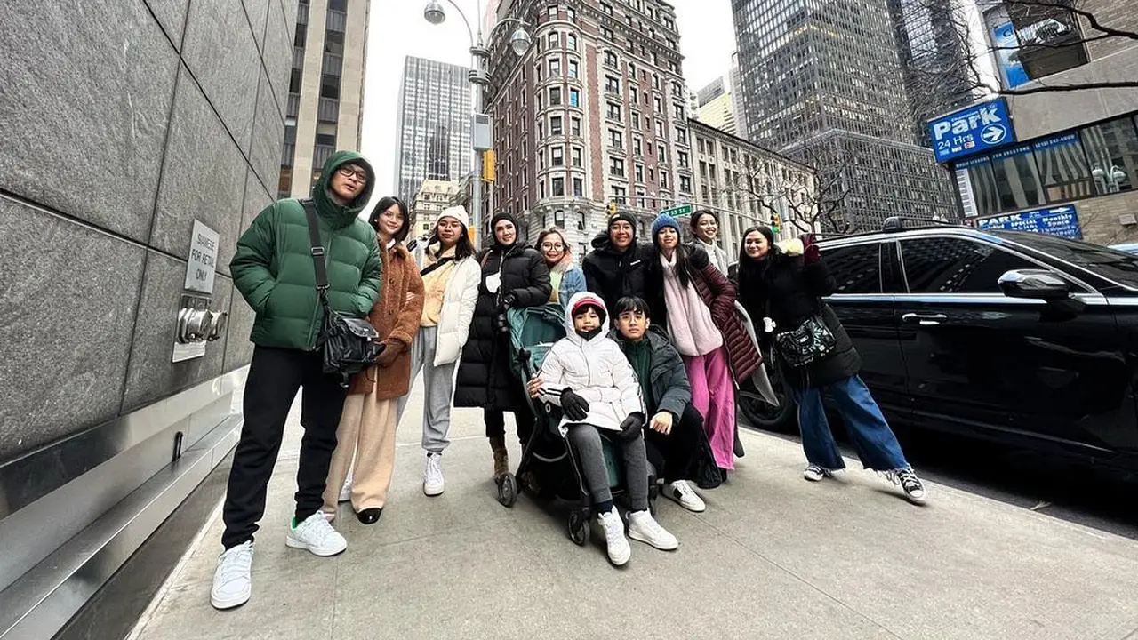 [Fimela] Liburan ke New York, Mulan Jameela Ditanya Soal Al El Dul