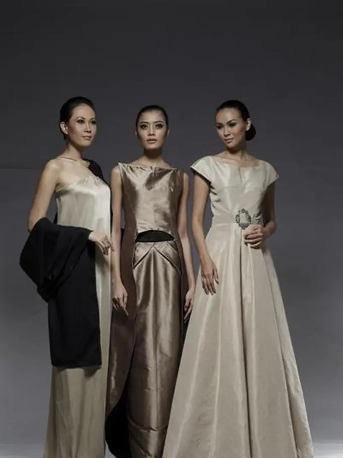 [Bintang] Jika R.A. Kartini Masih Hidup Dia Bakal Bangga pada Perancang Ini