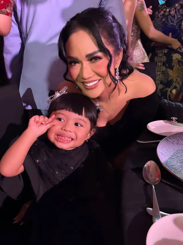 Krisdayanti dan Ameena