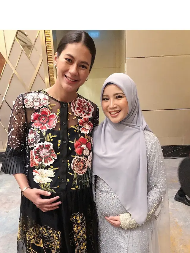 Pamer Baby Bump, Ini 6 Potret Terbaru Chacha Frederica