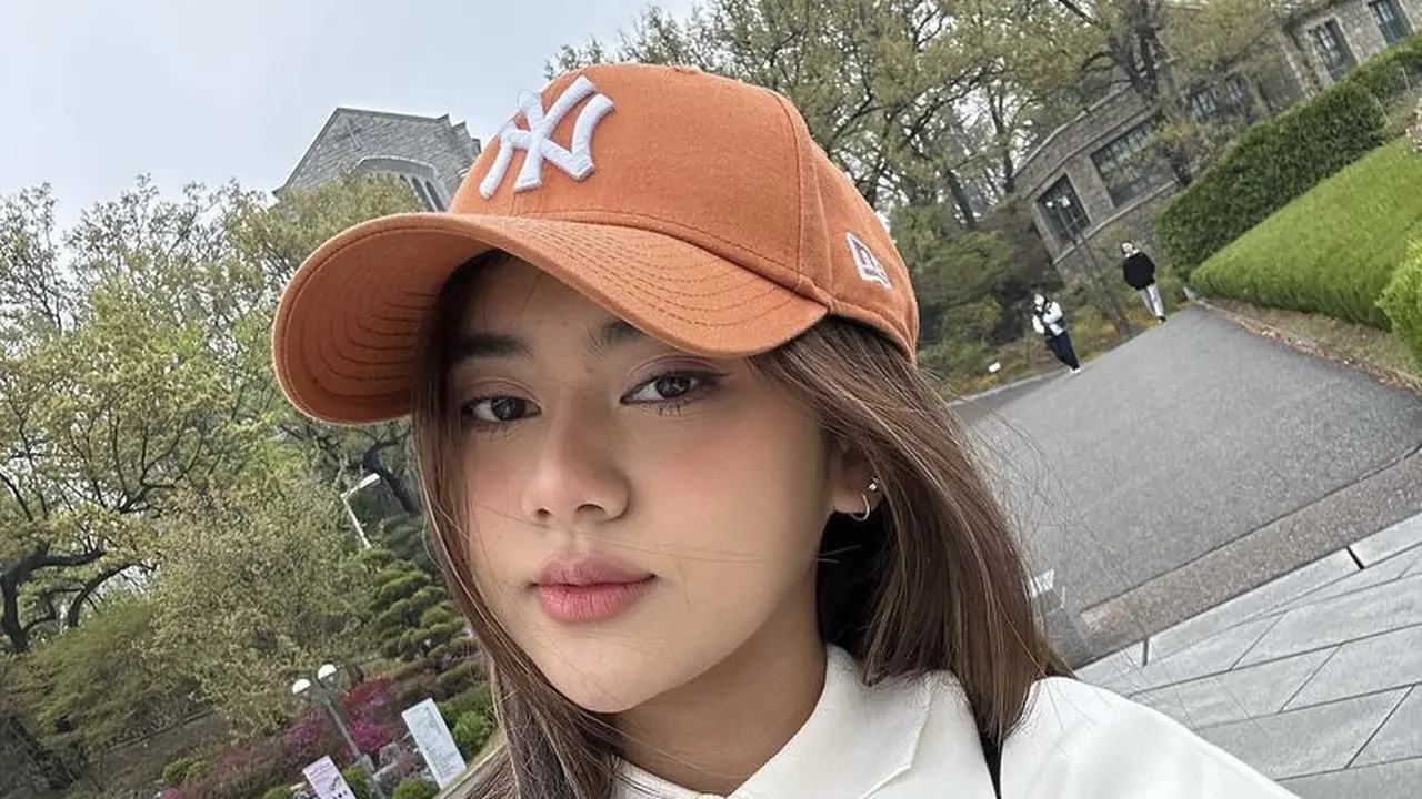 Gaya fashion Ziva Magnolya saat berada di Korea Selatan