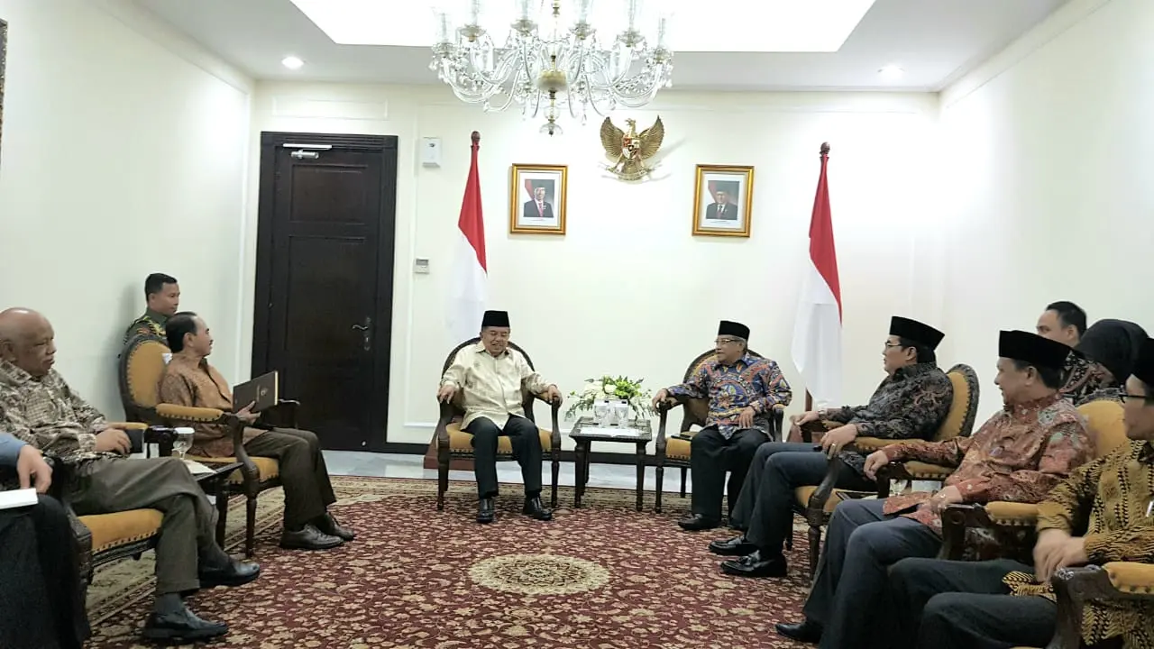 Wakil Presiden Jusuf Kalla menerima kedatangan Pengurus Besar Nahdlatul Ulama (PBNU).