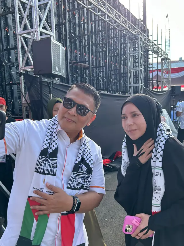 Melly Goeslaw