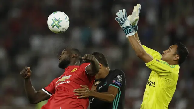 FOTO: Real Madrid Terlalu Tangguh untuk Manchester United