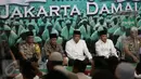 Ketua Umum PBNU KH. Said Aqil Siradj saat mengikuti Istighotsah untuk Jakarta Damai di Halaman PBNU, Jakarta, Jumat (7/4). Istighotsah digelar untuk mendoakan Jakarta Damai jelang Pilkada DKI Jakarta Putaran Kedua. (Liputan6.com/Faizal Fanani)