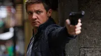 Jeremy Renner masih berharap akan dibuatnya film gabungan Bourne versinya dengan Matt Damon. (thevent.tv)