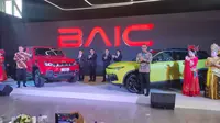 PT JIO Distribusi Indonesia (JDI) sebagai agen pemegang merek mobil BAIC di Indonesia resmi memperkenalkan dua lini produk yang bakal segera diniagakan di Tanah Air, yakni BAIC BJ-40 Plus dan BAIC X-55. (Liputan6.com / Septian Pamungkas)