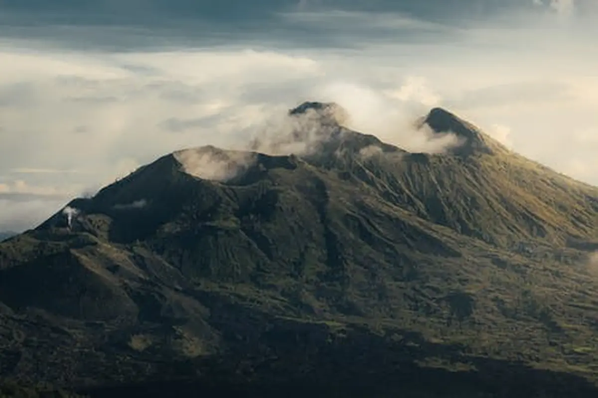 Ilustrasi gunung