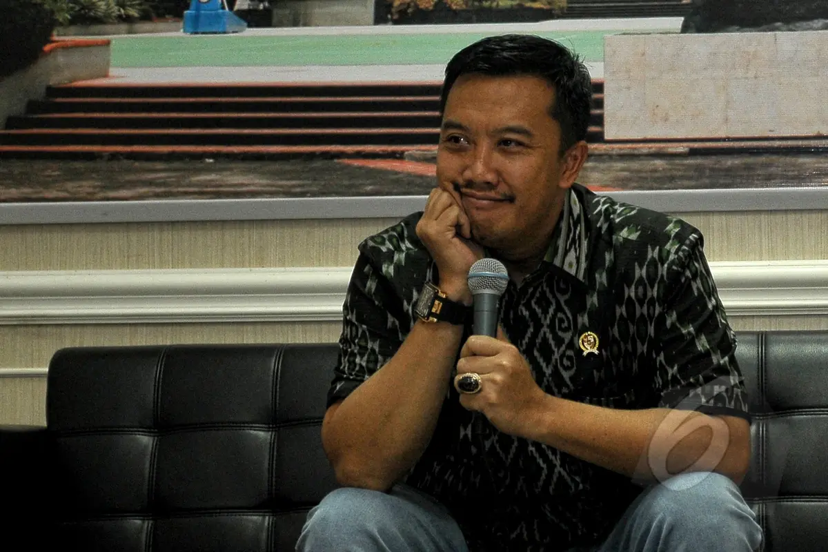 Menpora Umumkan Nama Tim Transisi PSSI