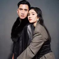 Jalani pemotretan bersama, penampilan kompak Febby Rastanty dan Verrel Bramasta dipuji bak sepasang kekasih. @febbyrastanty.