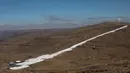 Area resor ski Afriski yang terletak di Pegunungan Maluti, Kerajaan Lesotho, Rabu (11/7). Lesotho sedang membangun dirinya sebagai tujuan olahraga musim dingin alternatif. (Marco Longari/AFP)