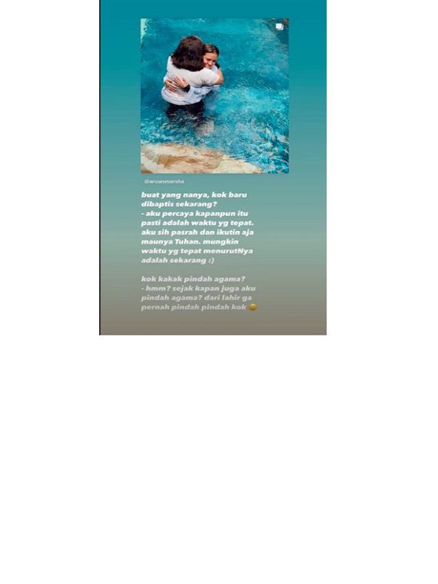 Marsha Aruan saat Dibaptis