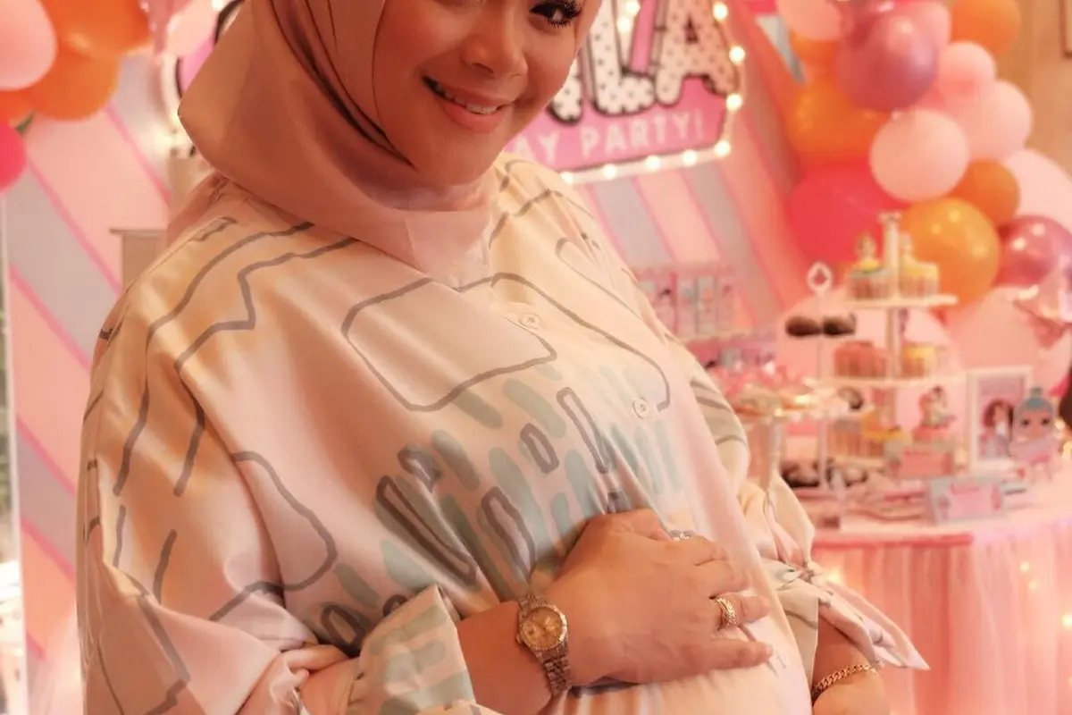 [Bintang] Sheza Idris