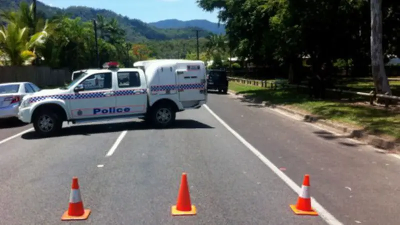 Polisi Queensland Australia sedang berjaga di lokasi penikaman, (BBC)