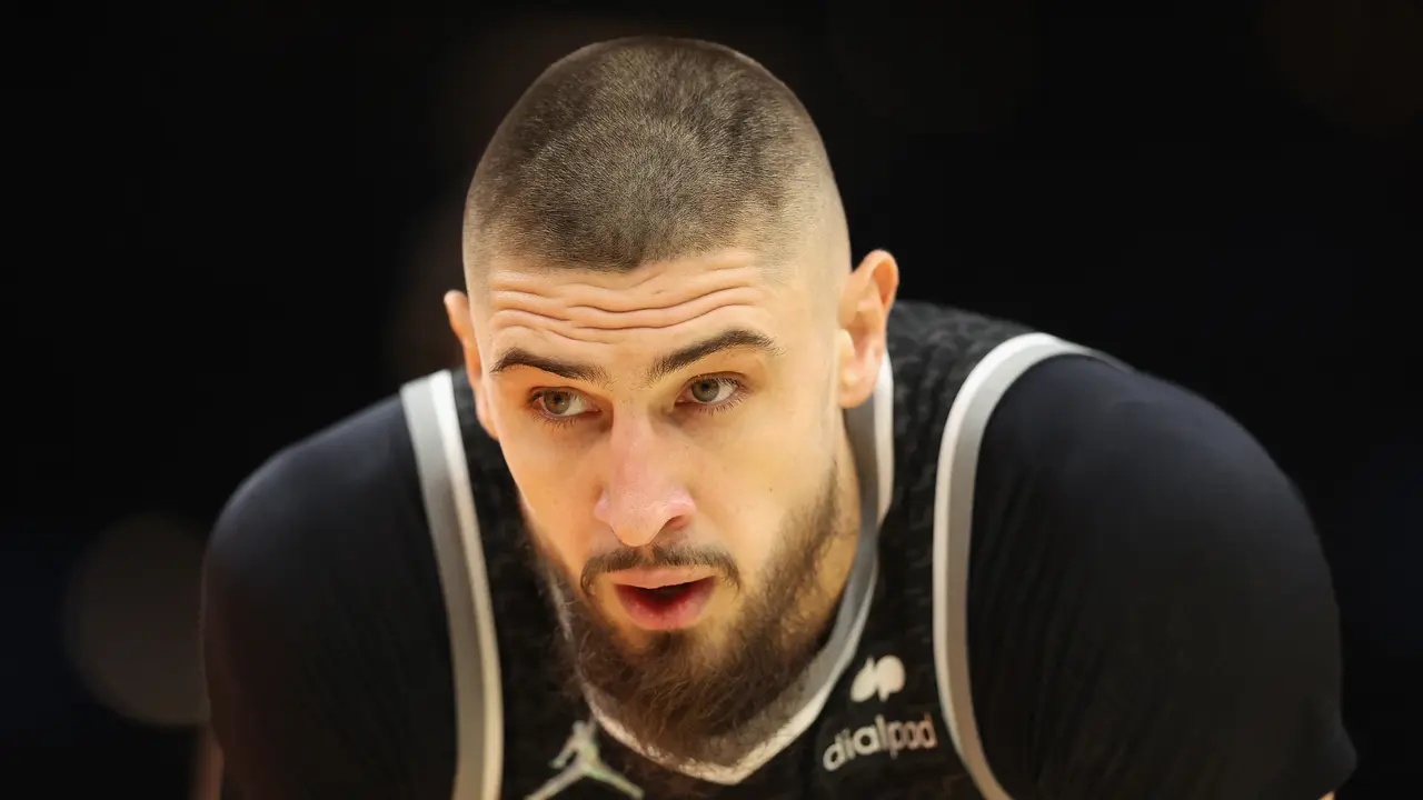 Alex Len