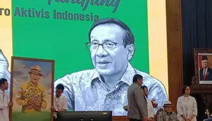 Acara "Tribute to Bang Akbar Tandjung Maestro Aktivis Indonesia" digelar di Gedung Nusantara IV DPR RI, Senayan Jakarta Pusat, Minggu (19/5/2024). (Merdeka.com/Alma Fikhasari)