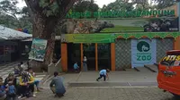 Peningkatan pengunjung di Kebun Binatang Bandung mulai terasa sejak hari pertama Lebaran. (Liputan6.com/Huyogo Simbolon)