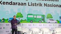 Deputi Bidang Koordinasi Infrastuktur Dasar Kementerian Koordinator Infrastruktur dan Pembangunan Kewilayahan (Kemenko IPK), Rachmat Kaimuddin dalam acara Membangun Ekosistem Kendaraan Listrik Nasional di Menara Danareksa, Jakarta, Rabu (12/2/2025). (Tim Merdeka.com)