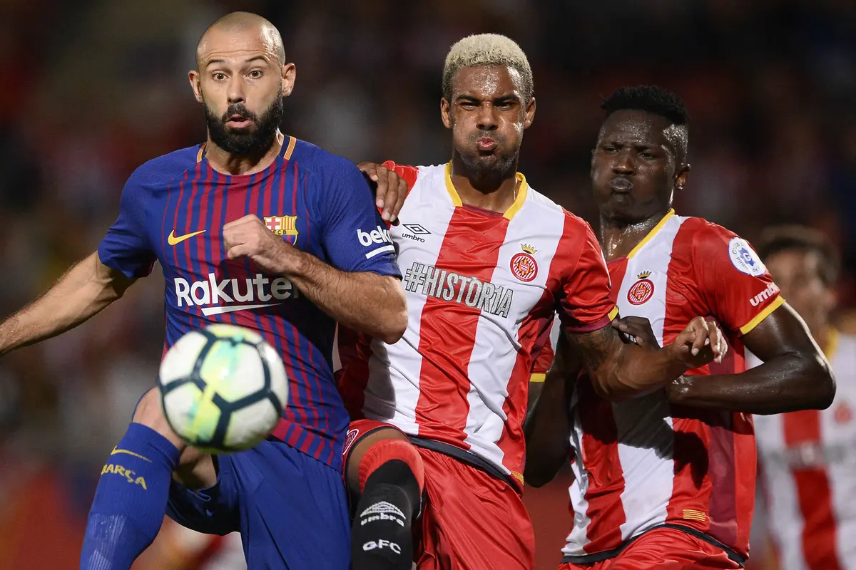 FOTO: Bungkam Girona, Barcelona Jaga Kesempurnaan