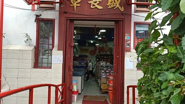 Petualangan Kuliner di Petak Sembilan Glodok, dari Teh Gratis hingga Pastry ala Prancis