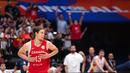 Pebasket Kanada, Kelly Olynyk melakukan selebrasi setelah mencetak poin pada laga Grup L Piala Dunia FIBA 2023 melawan Spanyol di Indonesia Arena, Senayan, Jakarta, Minggu (03/09/2023). Kanada lolos ke babak perempat final setelah menang dengan skor 88-85. (Bola.com/Bagasakara Lazuardi)