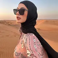 Paula Verhoeven baru-baru ini menunjukkan pesona yang semakin bersinar. Ketenangan Paula menarik perhatian dan menjadi inspirasi banyak orang. [@paula_verhoeven]