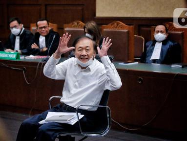 Terdakwa kasus dugaan tindak pidana korupsi PT Duta Palma, Surya Darmadi mengikuti sidang pembacaan putusan di Pengadilan Tipikor Jakarta, Kamis (23/2/2023). Surya Darmadi dijatuhi vonis 15 tahun penjara dan denda Rp1 miliar subsider enam bulan kurungan terkait tindak pidana korupsi usaha perkebunan kelapa sawit tanpa izin di Provinsi Riau periode 2004-2022. (Liputan6.com/Angga Yuniar)