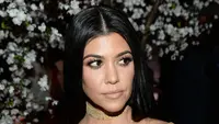 Pasca putus dari Scott Disick, rupanya Kourtney Kardashian masih betah menikmati status lajangnya dan menjalankan peran sebagai ibu dari tiga anak. (AFP/Bintang.com)