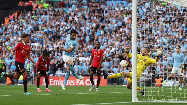 Ilkay Gundogan menjebol gawang Manchester United di final Piala FA 2022/2023