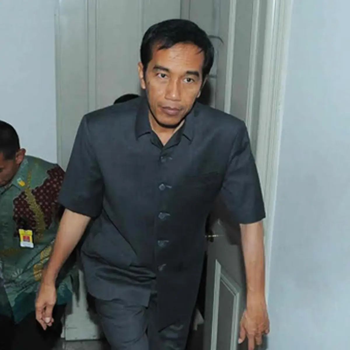 Pembantu Tukang Sate Hina Jokowi di Facebook Sedot Perhatian - News  Liputan6.com